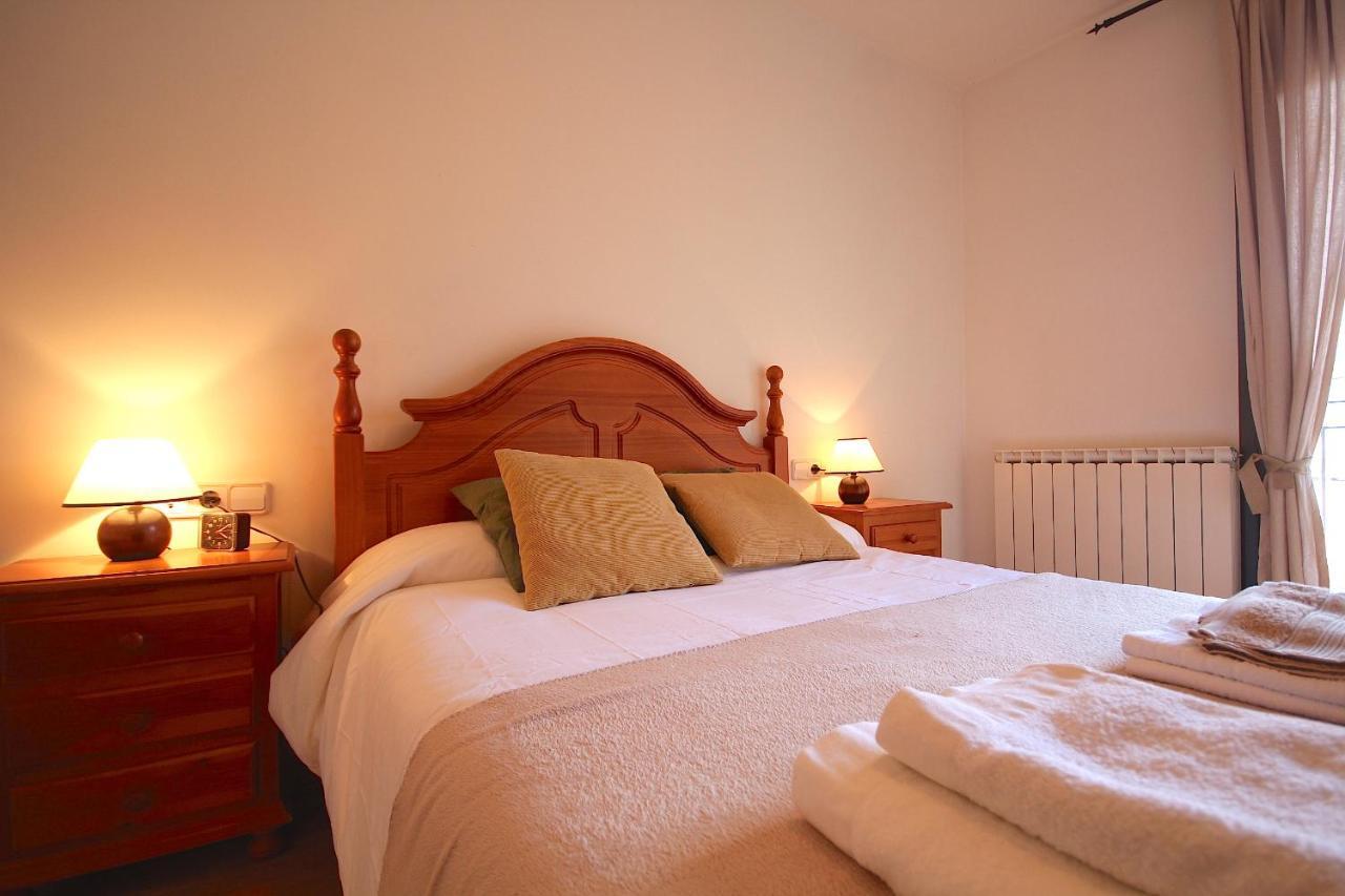 Ca l'Anna - Holiday Apartment Tremp Habitación foto