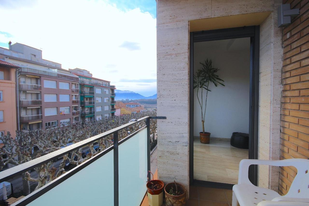 Ca l'Anna - Holiday Apartment Tremp Habitación foto