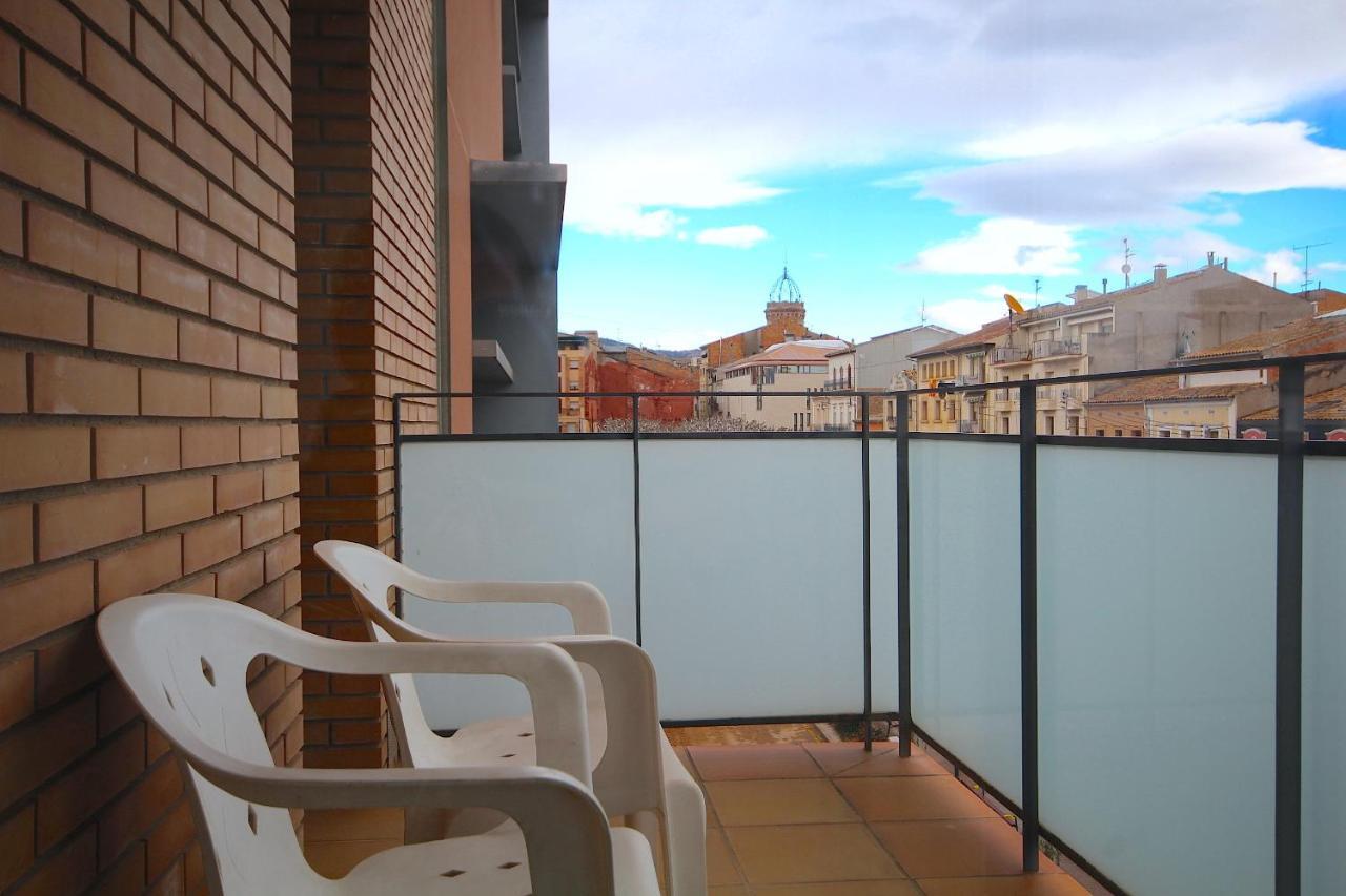 Ca l'Anna - Holiday Apartment Tremp Habitación foto